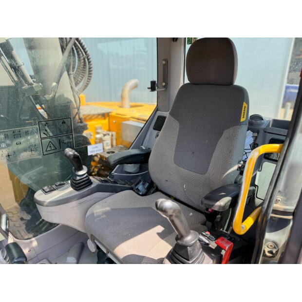 2010 فولفو ECR145CL-49003402