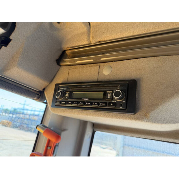 2010 فولفو ECR145CL-49003411