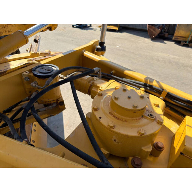 2011 Caterpillar 140 M 2-49003524