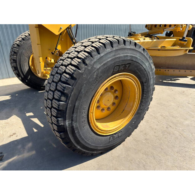 2011 Caterpillar 140 M 2-49003536