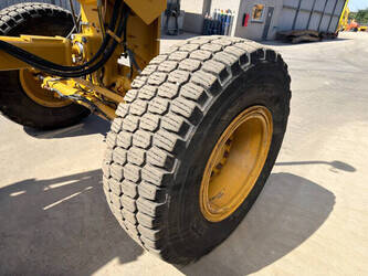 2011-caterpillar-140-m-2-49003541
