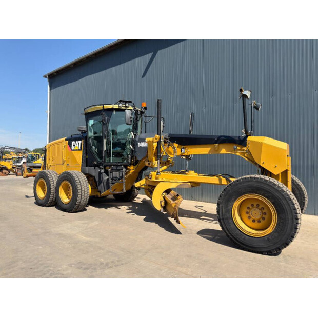 2011 Caterpillar 140 M 2-49003555