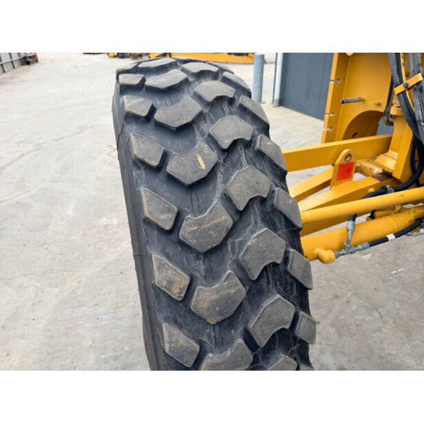 2015 Caterpillar 140M3-49003668