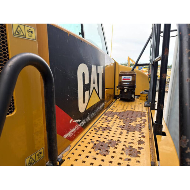 2016 Caterpillar 730C2-49004180