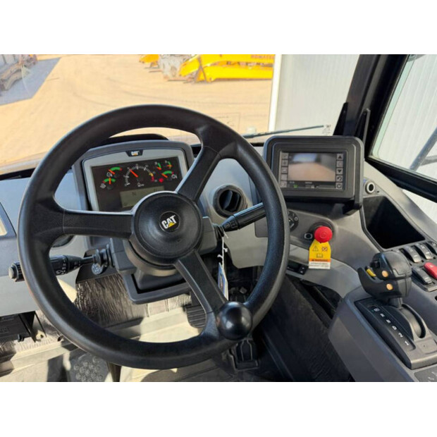 2018 كاتربيلر 735-04A-49004302
