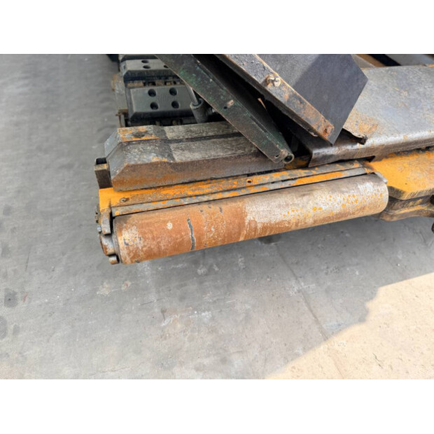 2013 VOGELE Super 1800-2-49004474