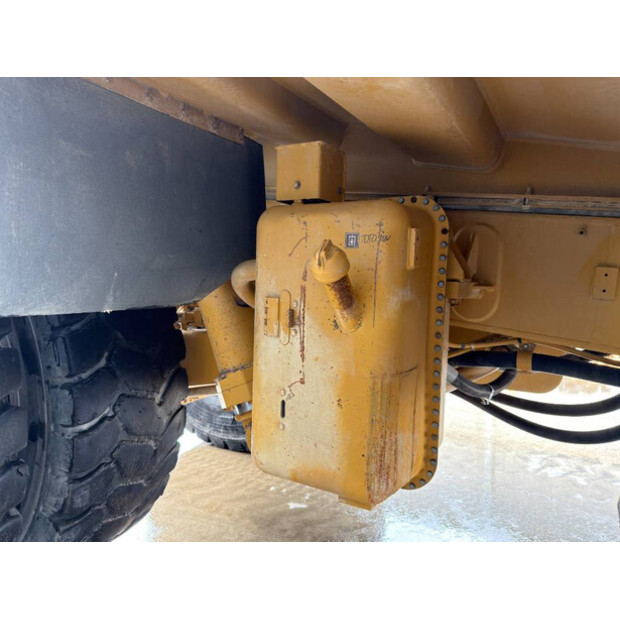 2005 كاتربيلر 775E-49004643