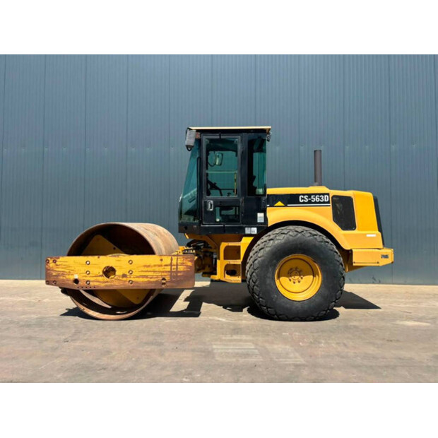 2002 كاتربيلر CS563D-49005317