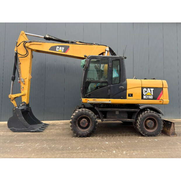 2011 Caterpillar M316D-49005909