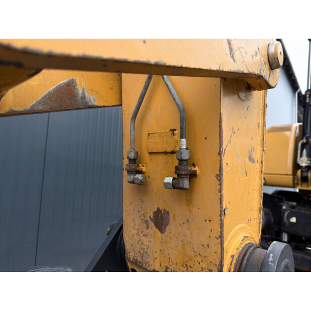 2011 Caterpillar M316D-49005919
