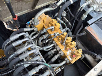 2011-caterpillar-m316d-1485067-49005930