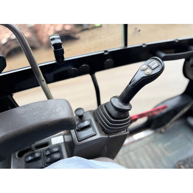 2015 Caterpillar M318F-49006005