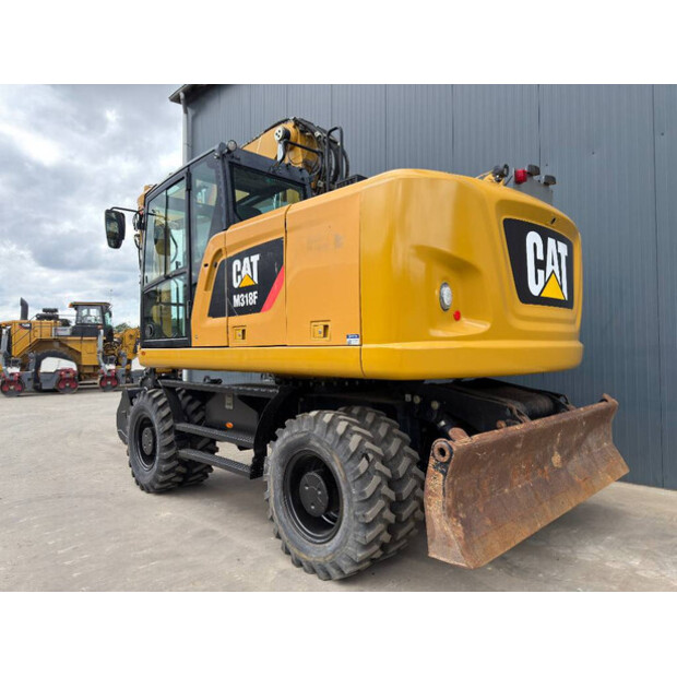 2015 Caterpillar M318F-49006015