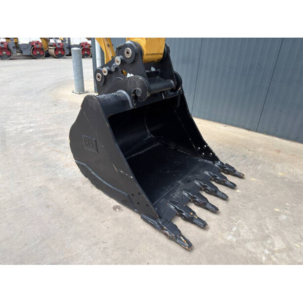 2015 Caterpillar M318F-49006021
