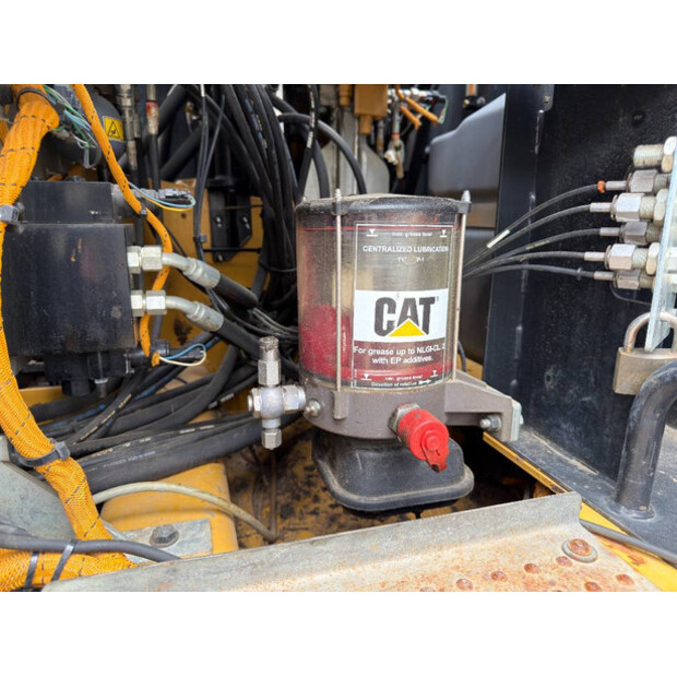 2015 Caterpillar M318F-49006031