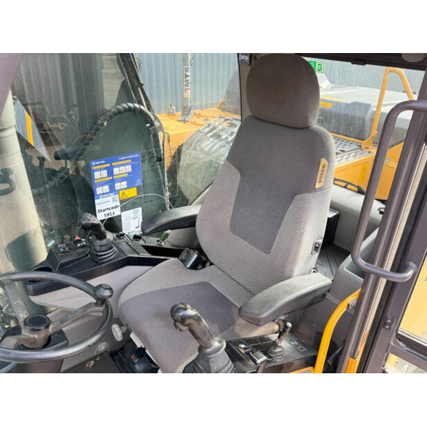 2015 Volvo EW180E-49006276
