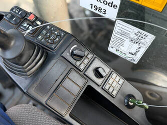 2015-volvo-ew180e-1485074-49006282