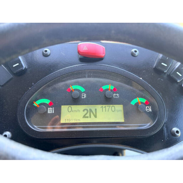 2017 كاتربيلر 908M-49006352