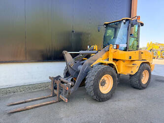 Image for WHEEL LOADERS 2014 Volvo L30G
