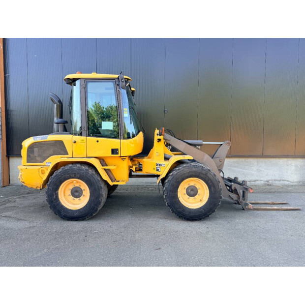 2014 Volvo L30G-49006736