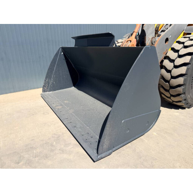 2014 فولفو L90G-49006763