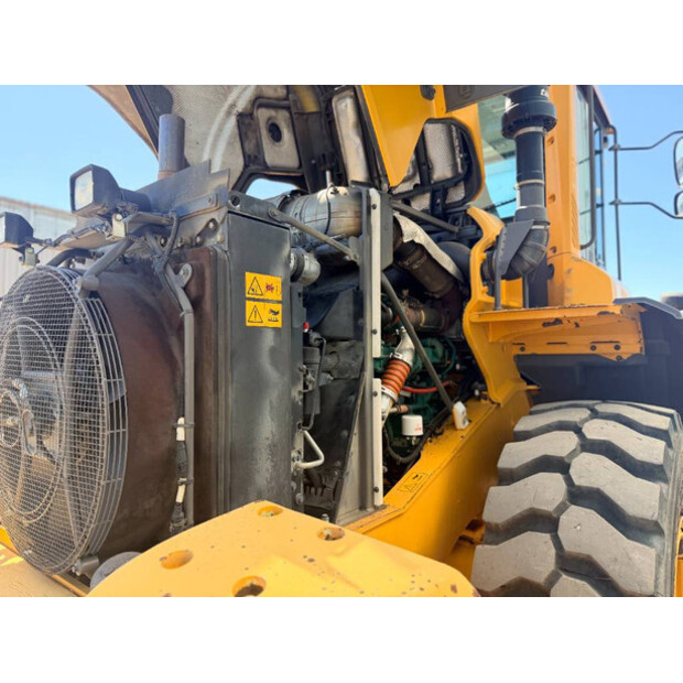 2014 فولفو L90G-49006771