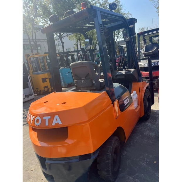 2024 Toyota 8FD30-49006803