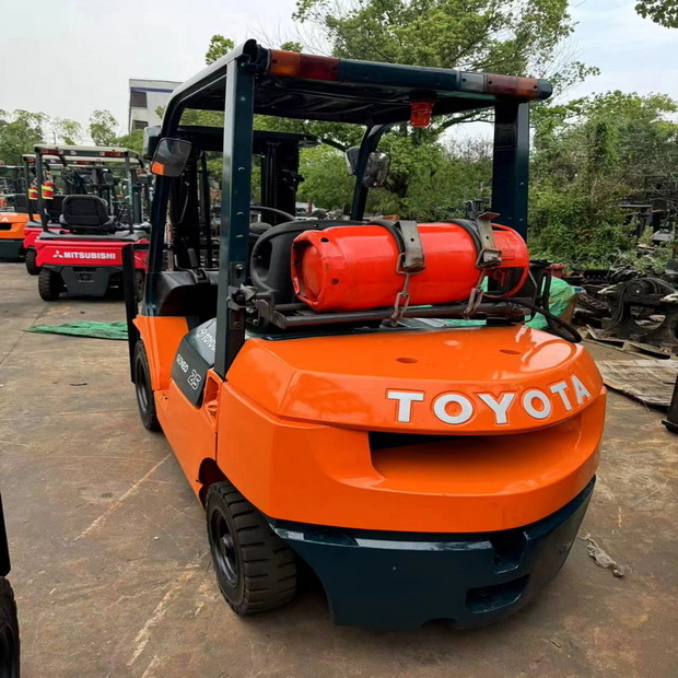 2024 Toyota 8FD30-49006808