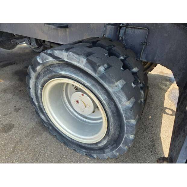 2011 FUCHS MHL 360 D-49007914