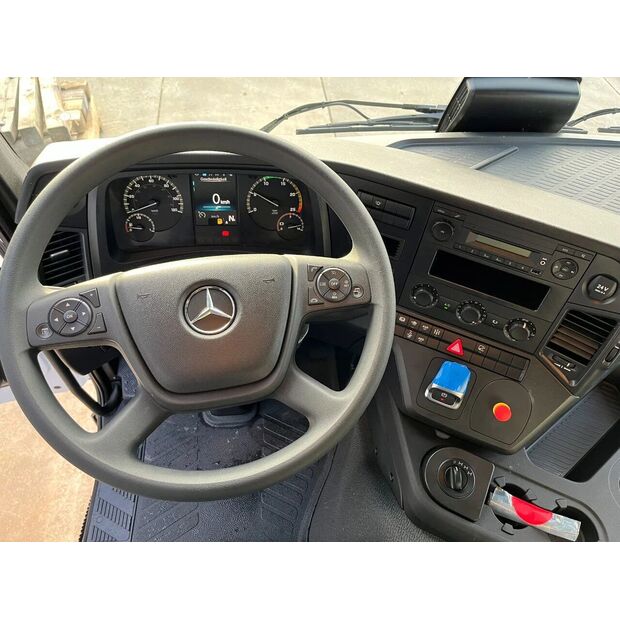 2026 Mercedes-Benz Arocs 3340 A-49008570
