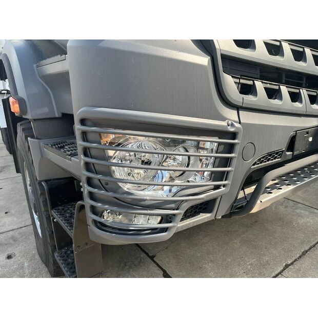2026 Mercedes-Benz Arocs 3340 A-49008634
