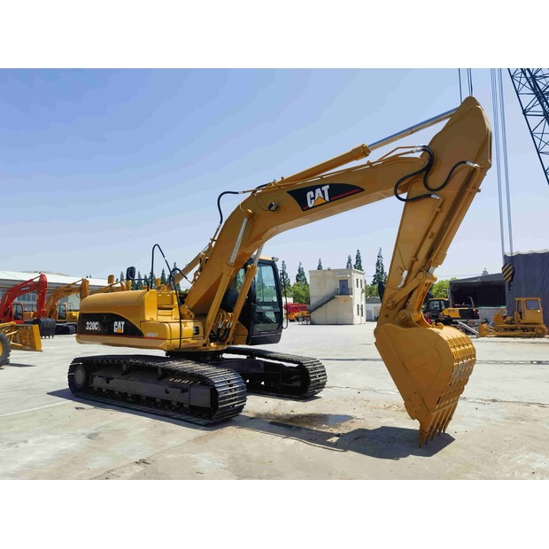 2024 Caterpillar 320CL-49011758