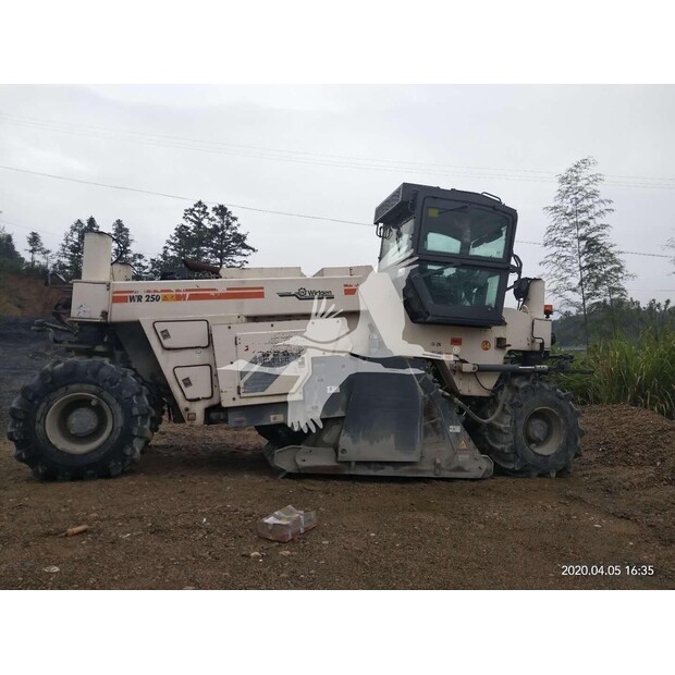 2012 فيرتجين WR2500S-49012005