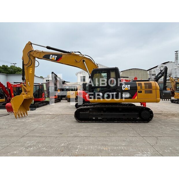 2024 كاتربيلر 320D-49013648