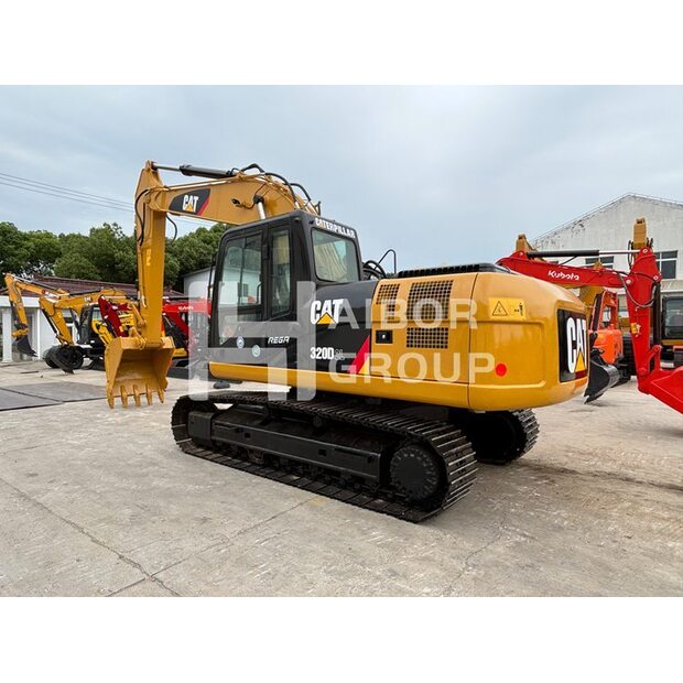2024 كاتربيلر 320D-49013649