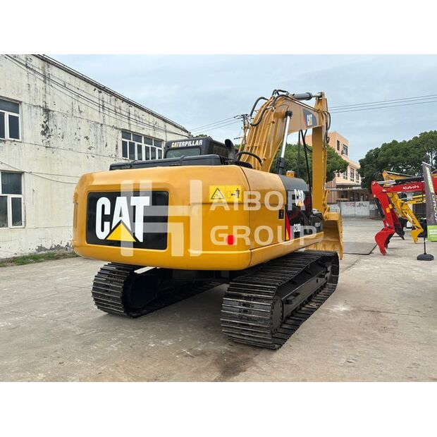 2024 كاتربيلر 320D-49013652