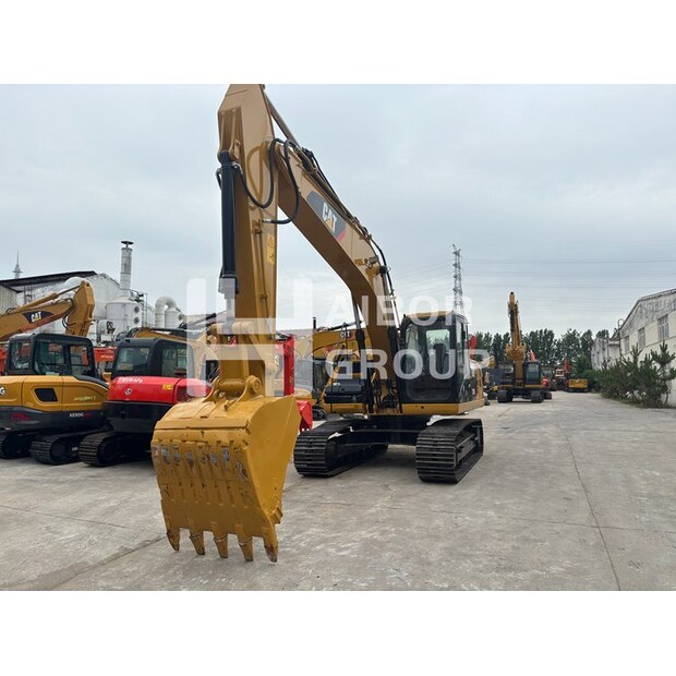 2024 كاتربيلر 320D-49013657