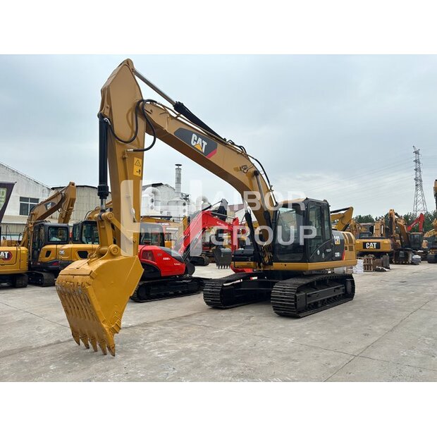 2024 كاتربيلر 320D-49013658