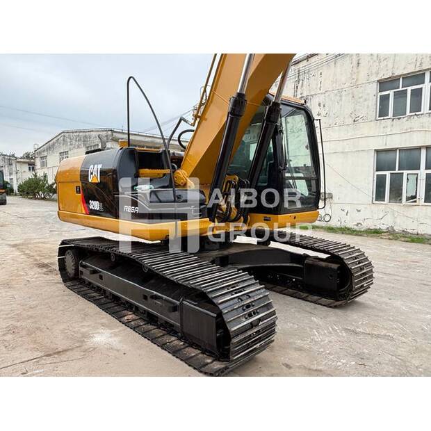 2024 Caterpillar 320D-49013668