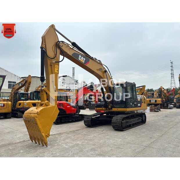 2024 Caterpillar 320D-49013674