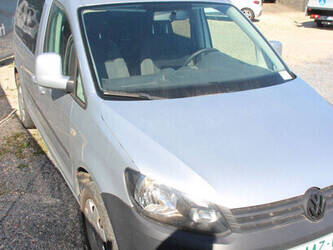 2014-volkswagen-caddy-maxi-kombi-49013789