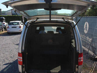 2014-volkswagen-caddy-maxi-kombi-49013797