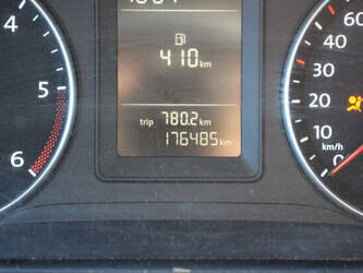 2014-volkswagen-caddy-maxi-kombi-49013820