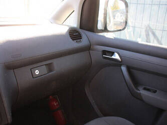 2014-volkswagen-caddy-maxi-kombi-49013823