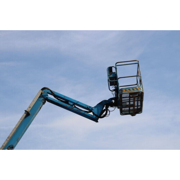 2006 Genie Z-60/34-49013887