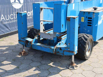 2012-genie-gs-4069-rt-1485244-49013928