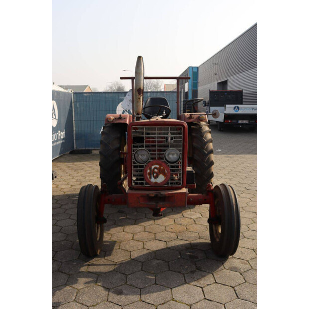 1972 MC Cormick 353-49014342
