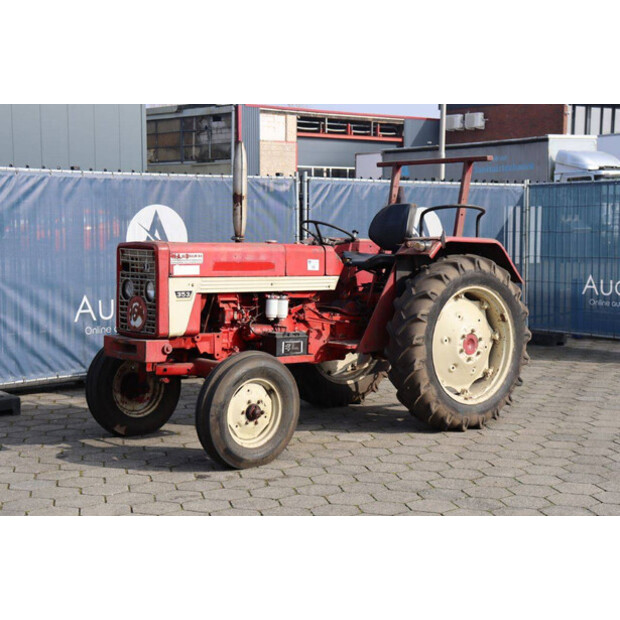 1972 MC Cormick 353-49014343