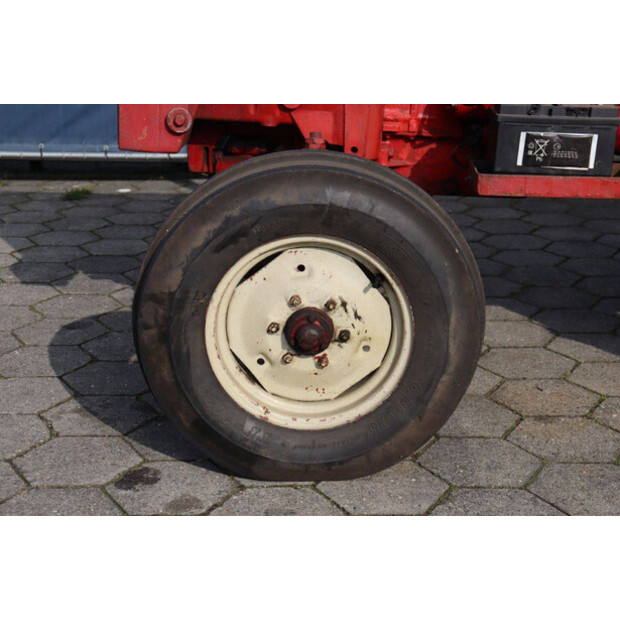 1972 MC Cormick 353-49014348