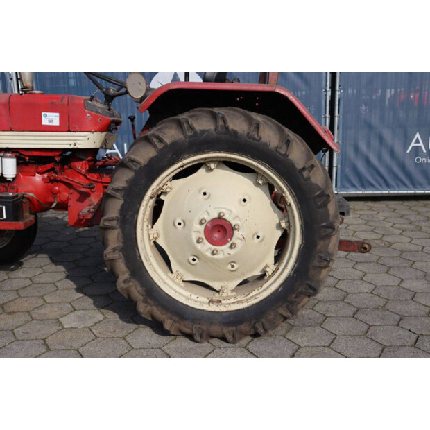 1972 MC Cormick 353-49014349